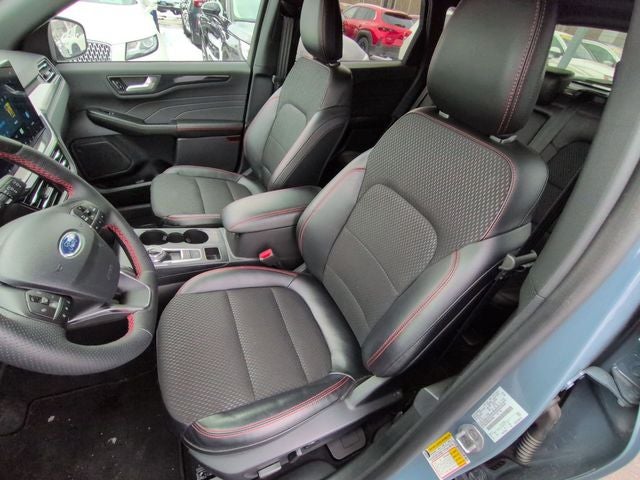 2025 Ford Escape Hybrid ST-Line Select