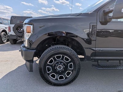 2022 Ford F-350SD Lariat
