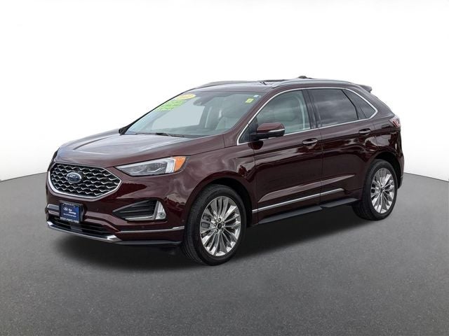 2022 Ford Edge Titanium