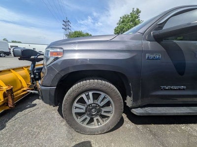 2018 Toyota Tundra SR5