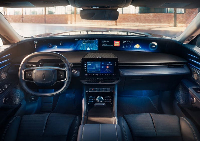 The panoramic display is shown in a 2025 Lincoln Nautilus® SUV. | Steet-Ponte Lincoln in Yorkville NY