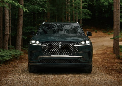 The front grille of a 2027 Lincoln Aviator® Black Label™ SUV is shown. | Steet-Ponte Lincoln in Yorkville NY