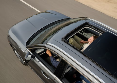 The available panoramic Vista Roof® of a 2027 Lincoln Aviator® SUV is open. | Steet-Ponte Lincoln in Yorkville NY